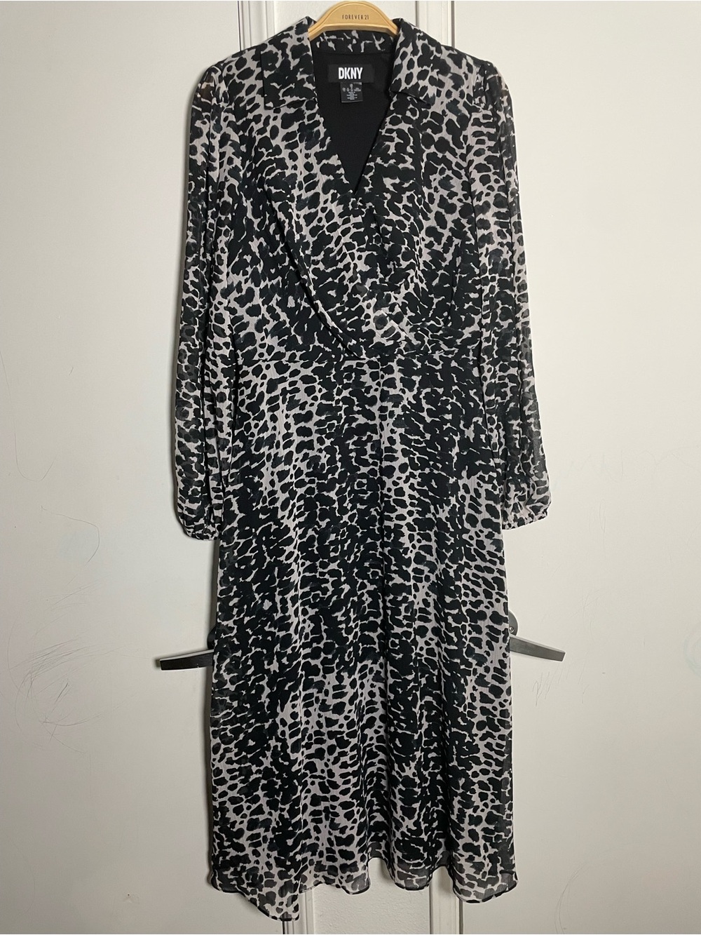 DKNY leopard print midi dress - Picture 3 of 7